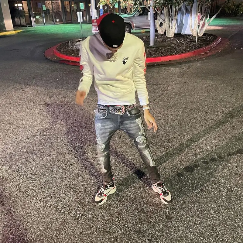 Stunna 4 Vegas outfit in Off-White, Dior, and B.B. Simon, 2021