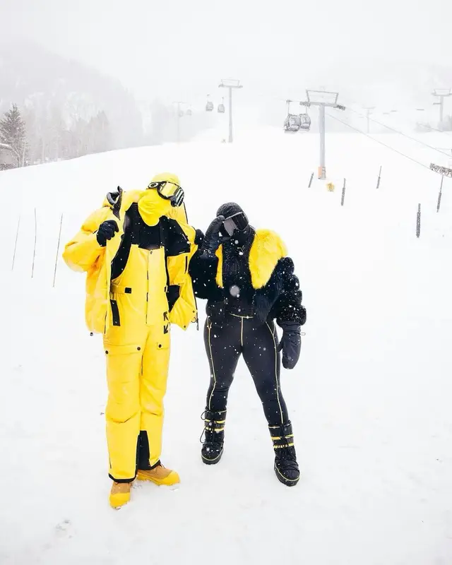 Fabolous outfit in Off-White, Timberland, and Oakley, 2021