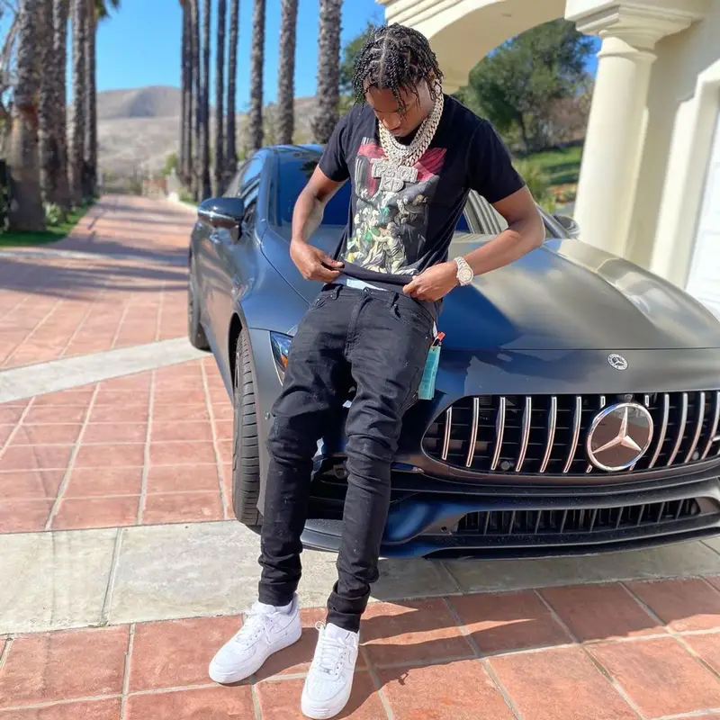 Lil Tjay's Outfit in Off-White T-Shirt, Amiri Jeans & Nike