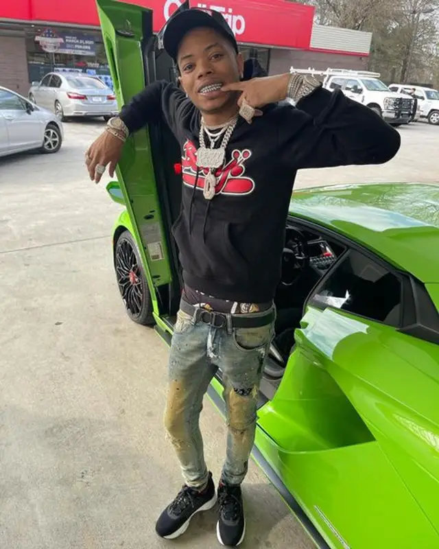 Lil Migo outfit in Tulones and Dior, 2021