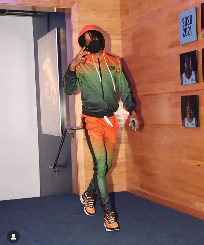 Ja Morant outfit in Bread Gang, 2021