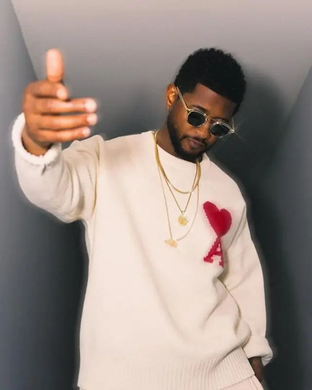 Usher outfit in Ami Alexandre Mattiussi, Rick Owens, and Converse, 2021