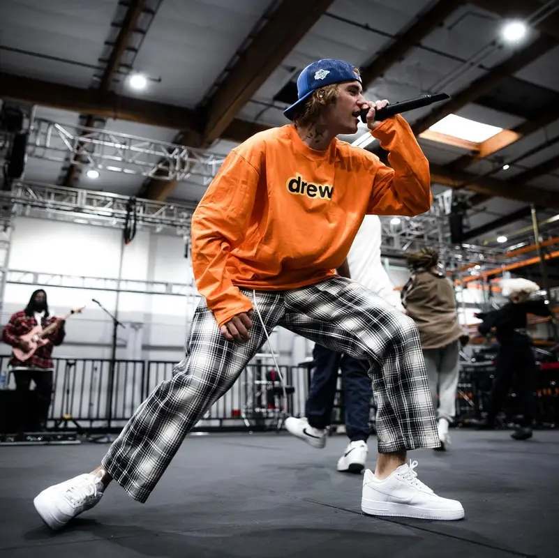 Justin Bieber outfit in Drew House, Billy Los Angeles, and Kevin Kiehm, 2020