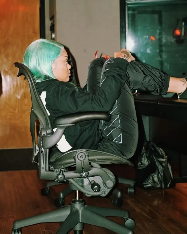 Latto outfit in Off-White, Yeezy, and Chanel, 2020
