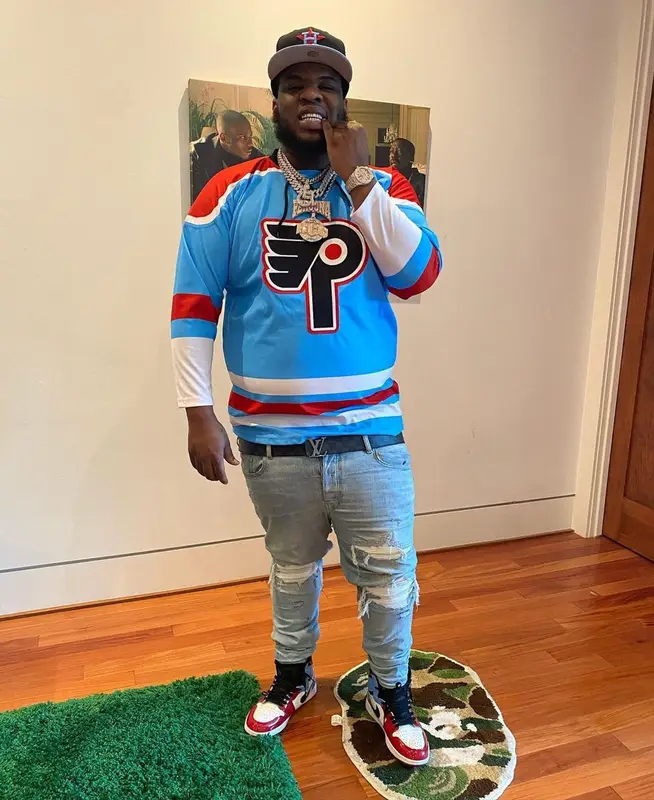 Maxo Kream outfit in Amiri, Nike, and Louis Vuitton, 2021