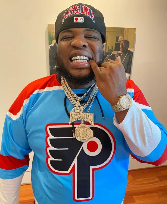 Maxo Kream outfit in Amiri, Nike, and Louis Vuitton, 2021