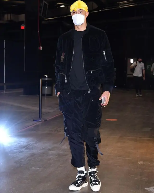 Kyle Kuzma outfit in Dolce & Gabbana, Dior, and Henry Mask, 2021