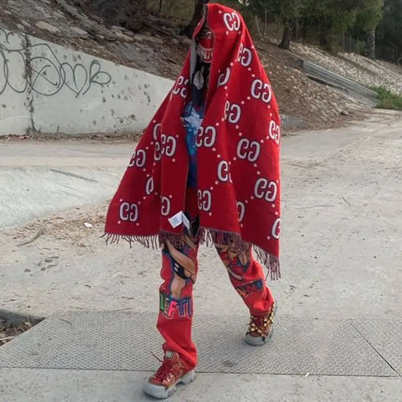 Billie Eilish outfit in Gentle Monster and Gucci, 2020