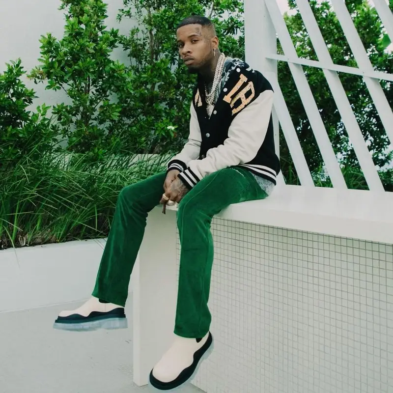 Tory Lanez outfit in Amiri and Bottega Veneta, 2021