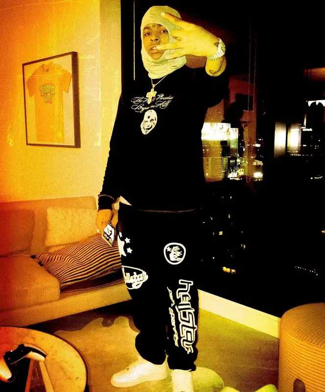 Lil Gotit outfit in Hellstar and Nike, 2021