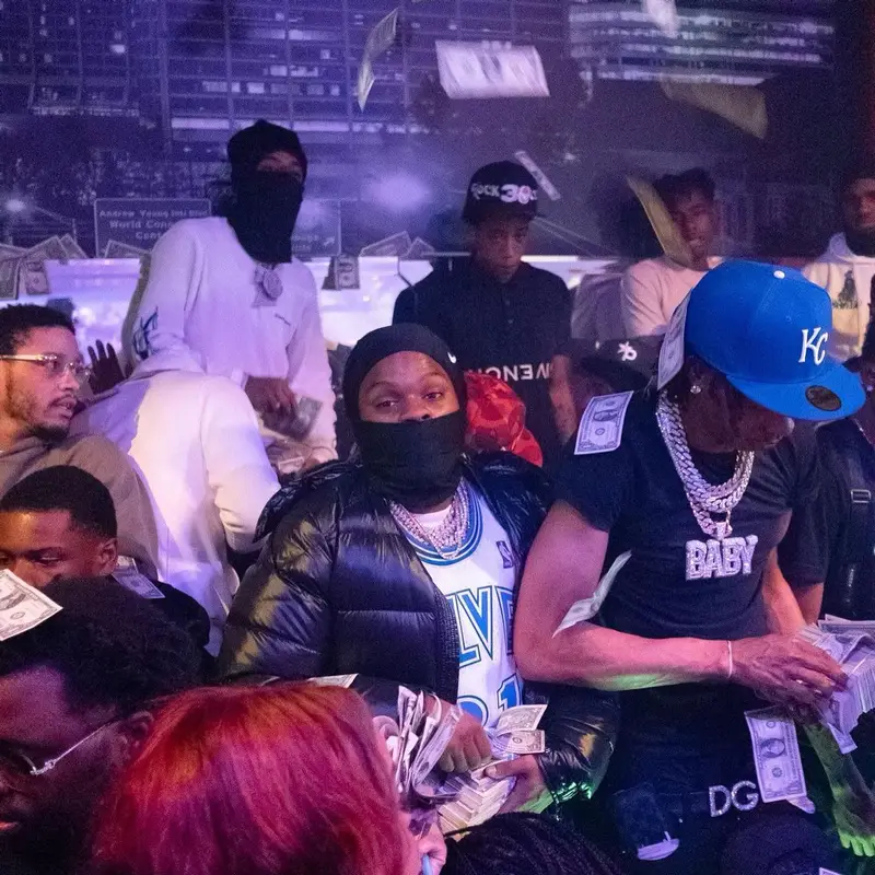 42 Dugg outfit in Moncler, Mitchell & Ness, and Nike, 2021