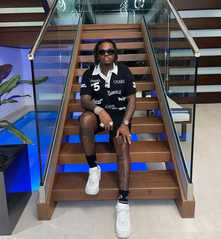 Gunna outfit in Chanel, Louis Vuitton, and Vetements, 2021