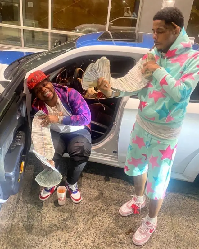 Pooh Shiesty outfit in Bape and Nike, 2021