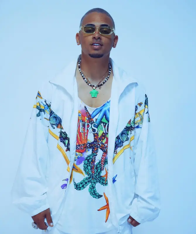 Ozuna outfit in Versace and Alexander McQueen, 2021