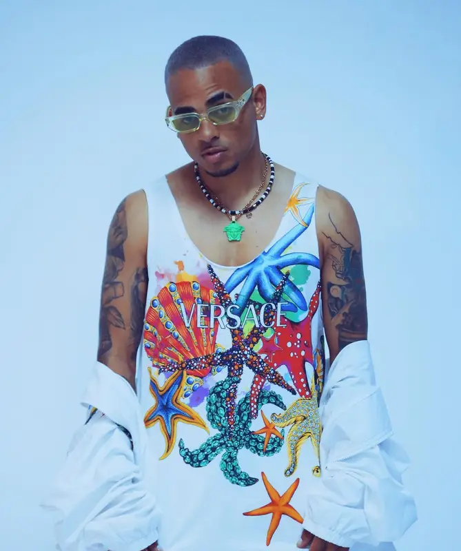 Ozuna outfit in Versace and Alexander McQueen, 2021
