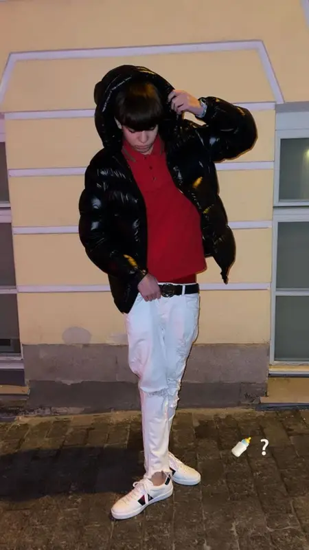 Молодой Платон outfit in Moncler, Kenzo, and Gucci, 2021