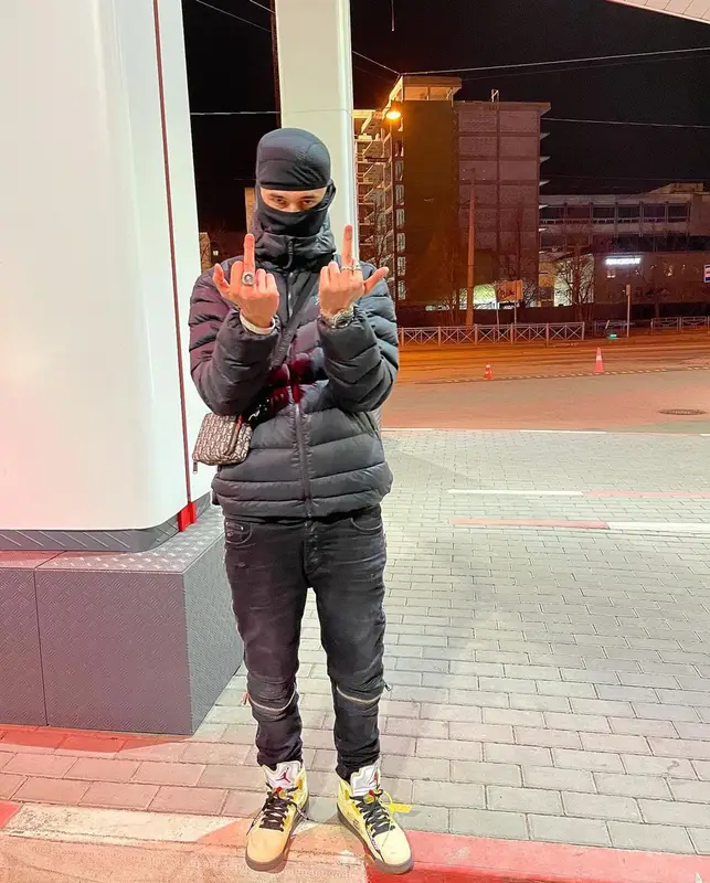 Obladaet outfit in Arc'teryx, Dior, and Nike, 2021