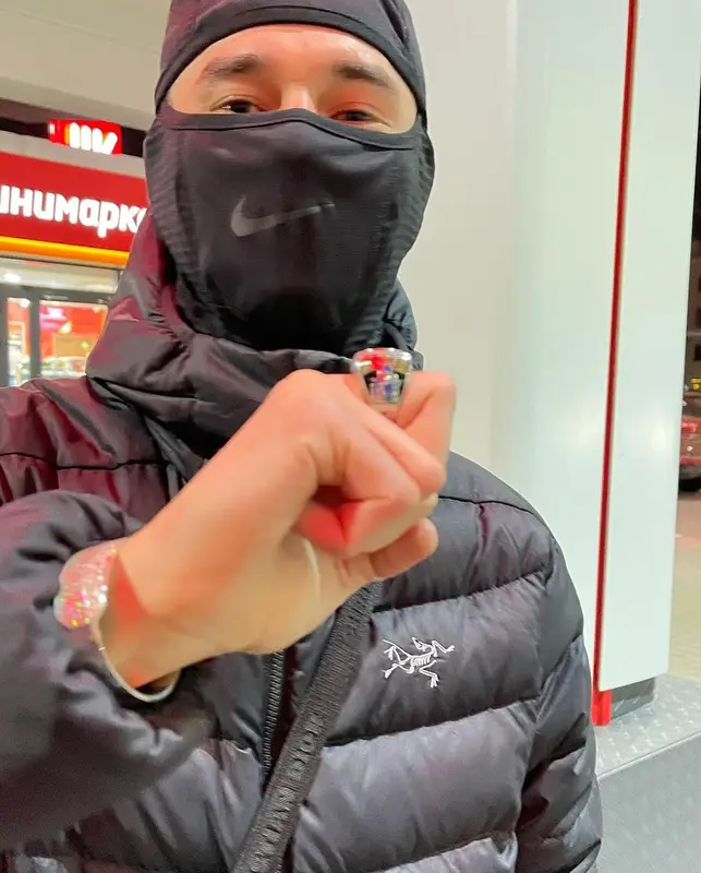 Obladaet outfit in Arc'teryx, Dior, and Nike, 2021