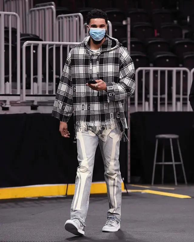 Jayson Tatum outfit in Dolce & Gabbana and Nike, 2021