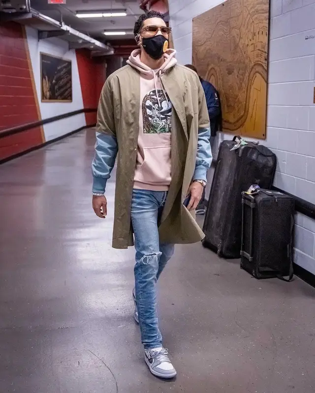 Jayson Tatum outfit in Maison Margiela, John Elliott, and Valas Los Angeles, 2021