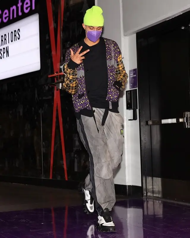 Kyle Kuzma outfit in Kidill, Machus, and Henry Mask, 2021