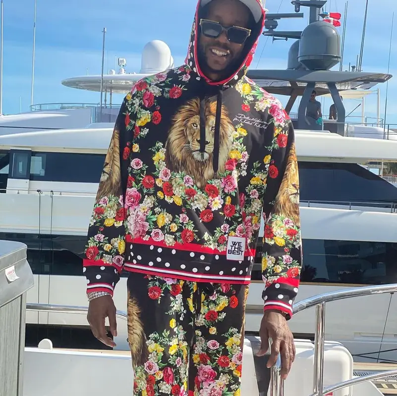 2 Chainz outfit in Dolce & Gabbana and Louis Vuitton, 2021