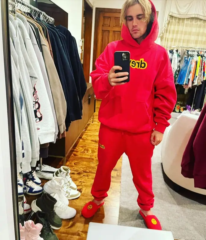 Justin Bieber outfit in Drew House, 2021