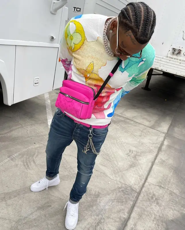 Moneybagg Yo outfit in Louis Vuitton, Amiri, and Cartier, 2021