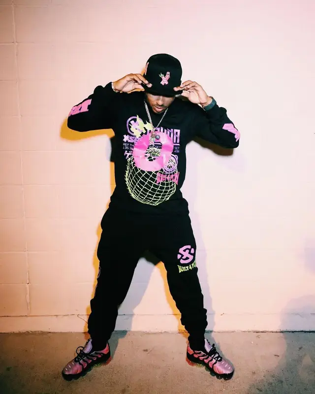 Ozuna outfit in Nike and XSET, 2021