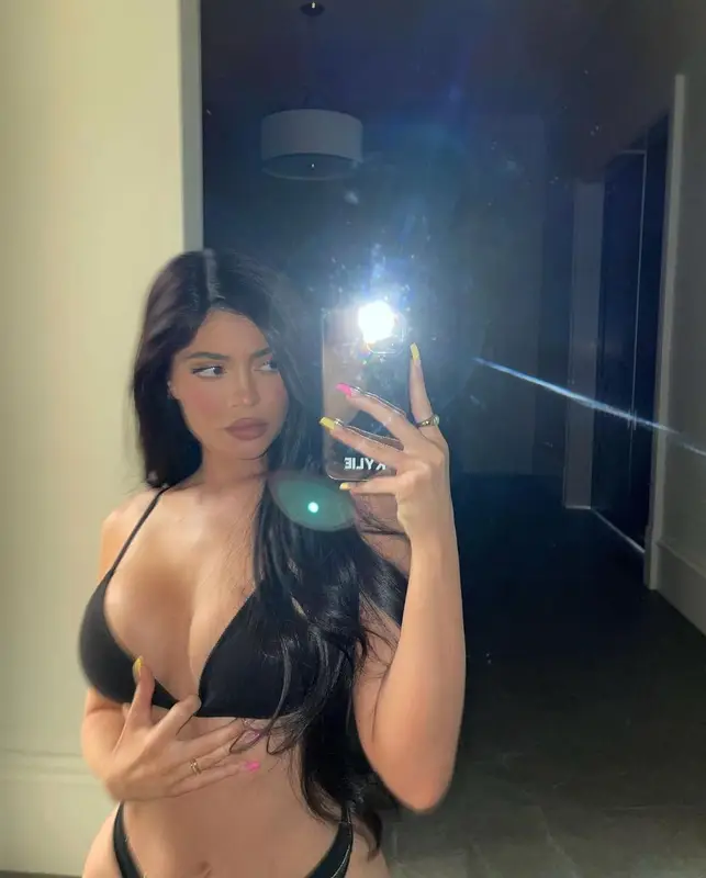 Kylie Jenner outfit in Skims and Keane, 2021