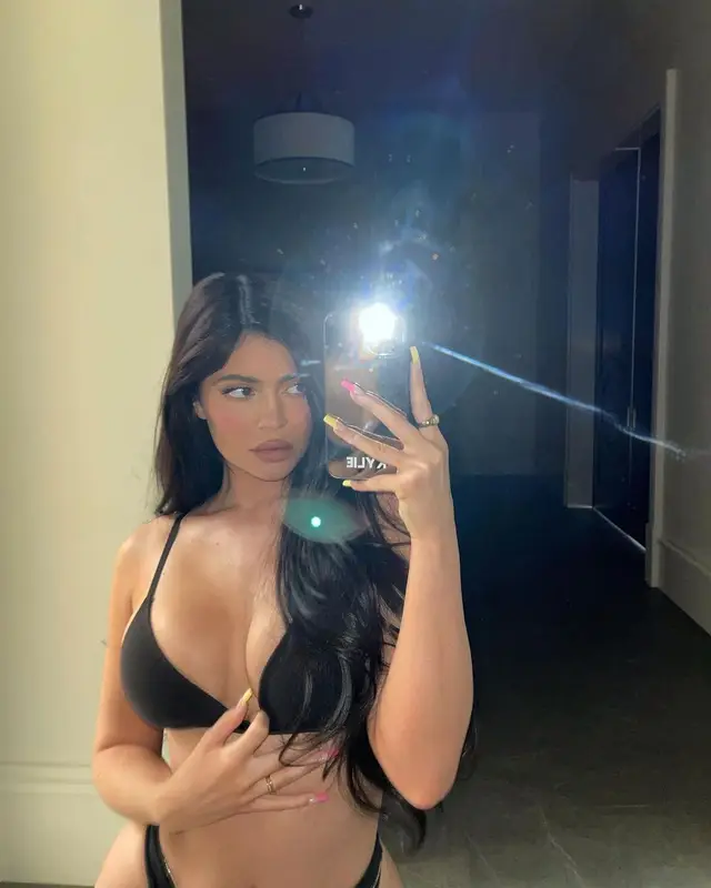 Kylie Jenner outfit in Skims and Keane, 2021