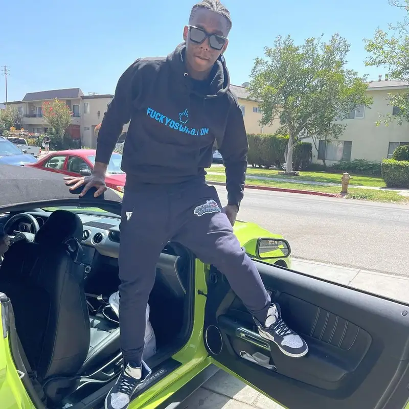 Famous Dex outfit in FuckYouSwag, Ride The Slopes, and Louis Vuitton, 2021