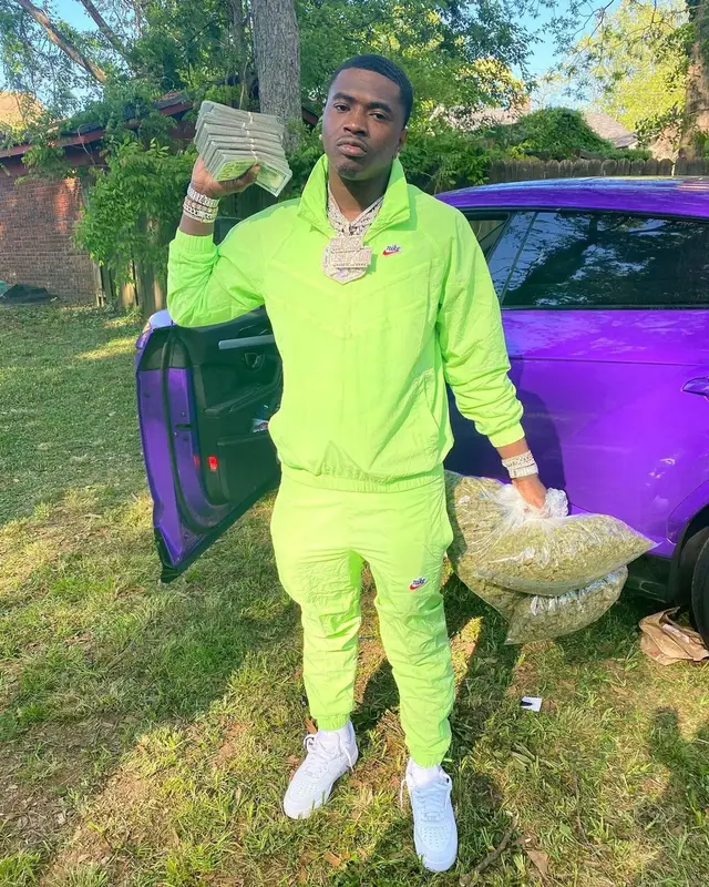 Bankroll Freddie outfit in Nike, 2021