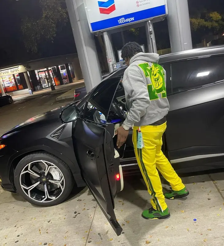 Fredo Bang outfit in Off-White, Palm Angels, and Jordan, 2021