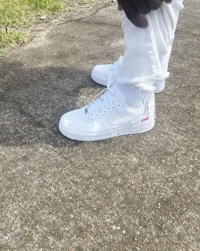 Bankroll Freddie outfit in Supreme, Valabasas, and Nike, 2021