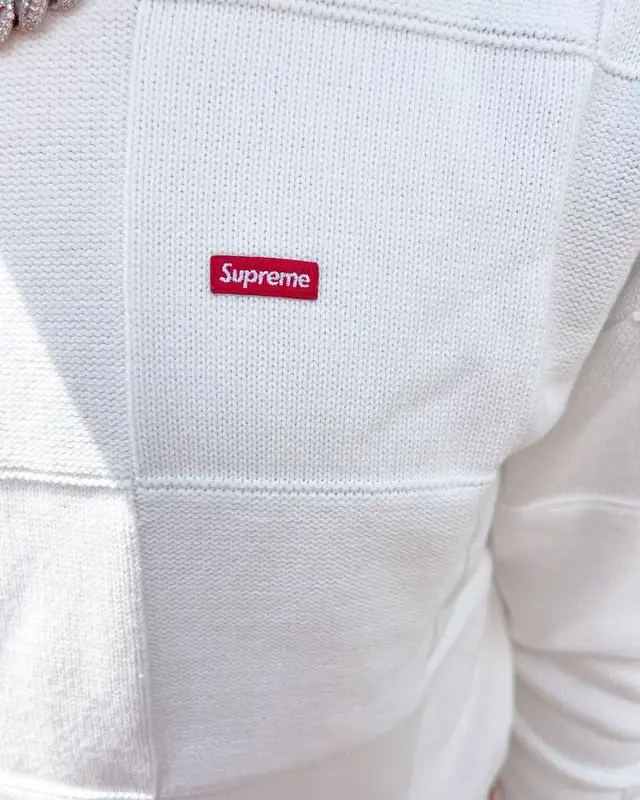 Bankroll Freddie outfit in Supreme, Valabasas, and Nike, 2021