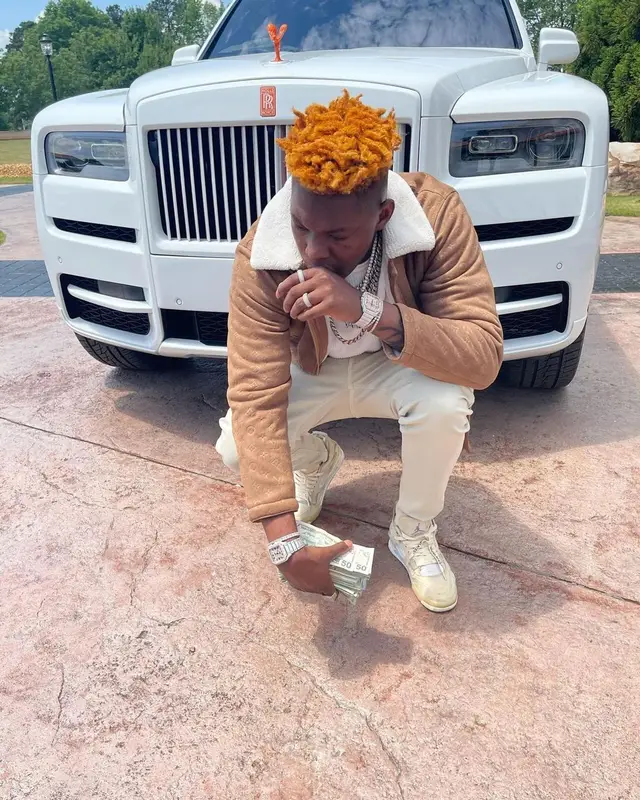 Yung Bleu outfit in Louis Vuitton, Jordan, and Off-White, 2021