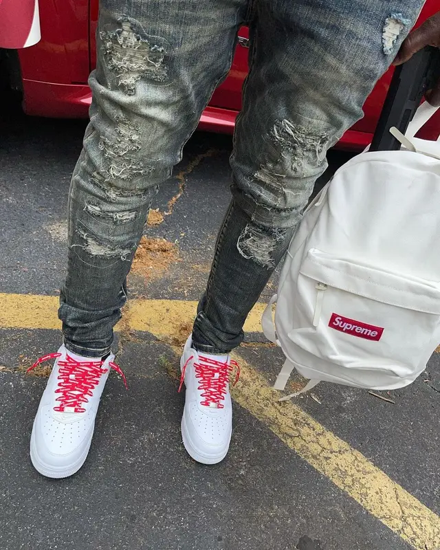 Bankroll Freddie outfit in Gucci, Supreme, and New Era, 2021