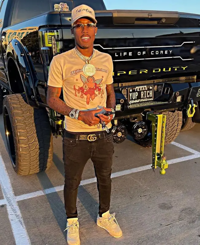 Cj So Smooth outfit in Millionaire Mindset , 2021