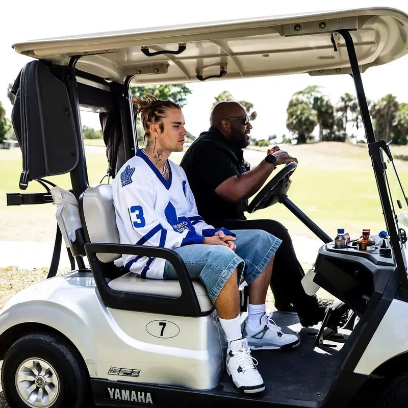 Justin Bieber outfit in Toronto Maple Leafs, Balenciaga, and Jordan, 2021