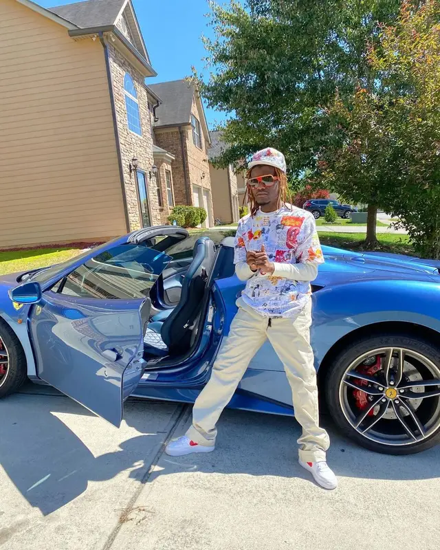 Ian Connor outfit in Nike, Louis Vuitton, and Supreme, 2021