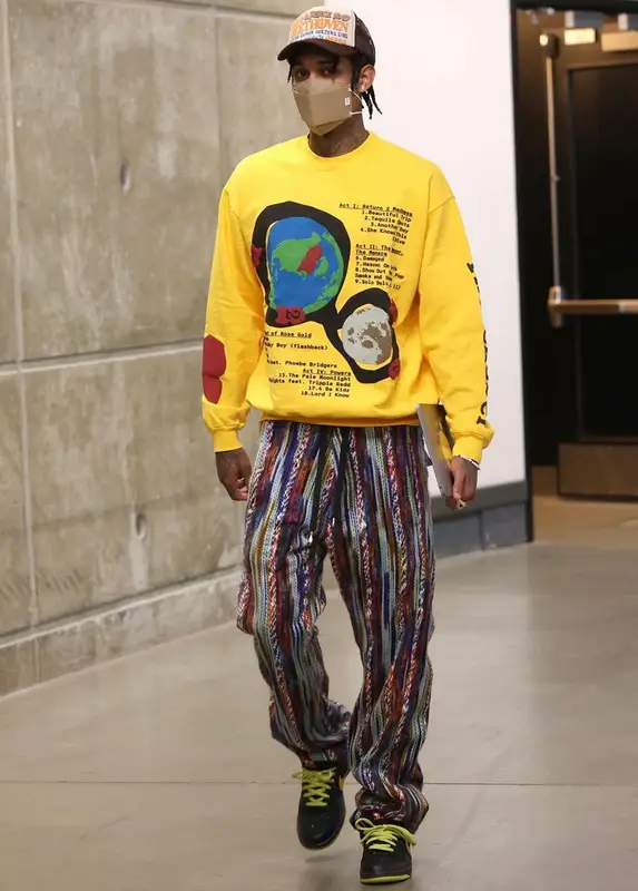 Jordan Clarkson outfit in Cactus Plant Flea Market, Kapital, and Henry Mask, 2021