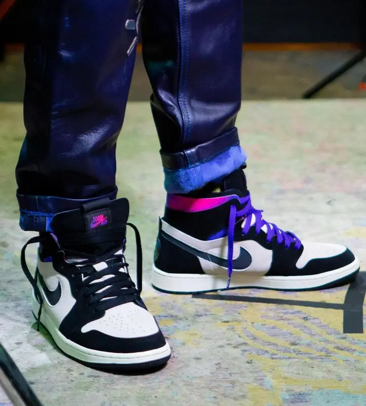 Fabolous outfit in Off-White, Nike, and Vintage Frames, 2021