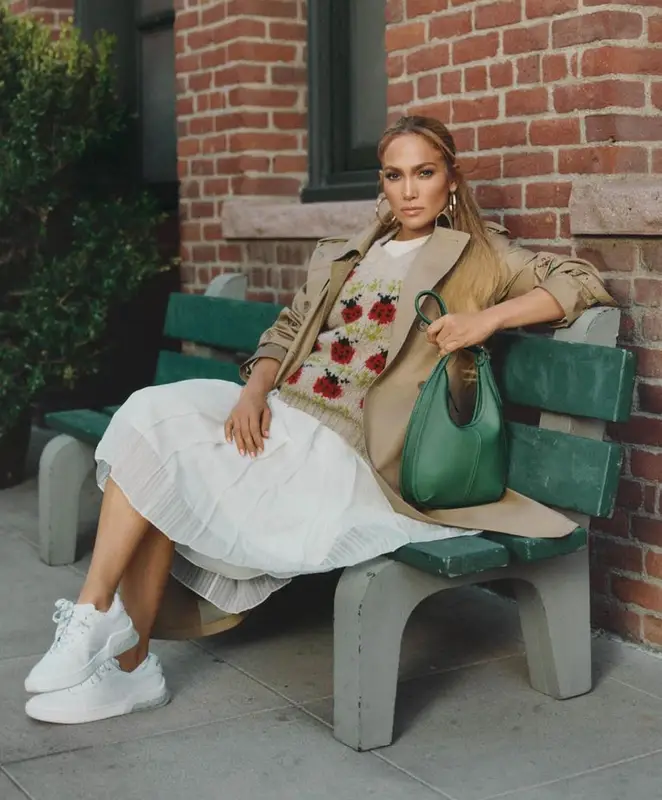 Jennifer Lopez outfit in Coach, 2021