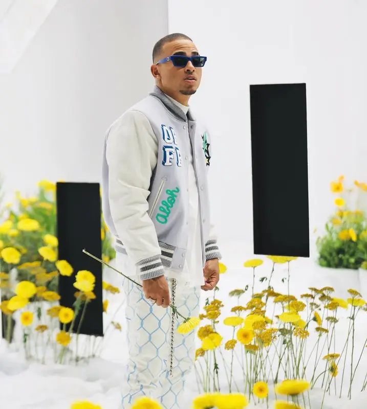Ozuna outfit in Off-White and Versace, 2021