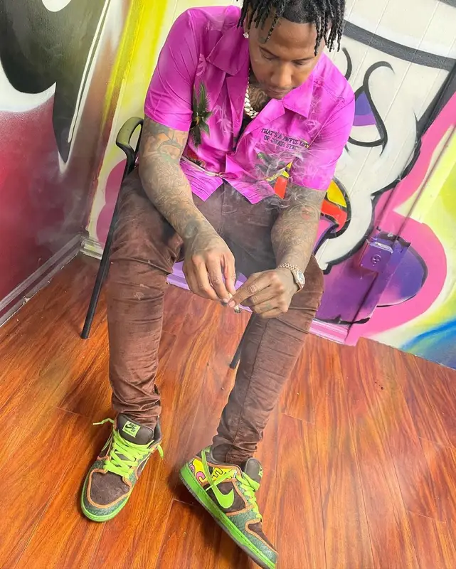 Moneybagg Yo outfit in Amiri, Nike, and De La Soul, 2021