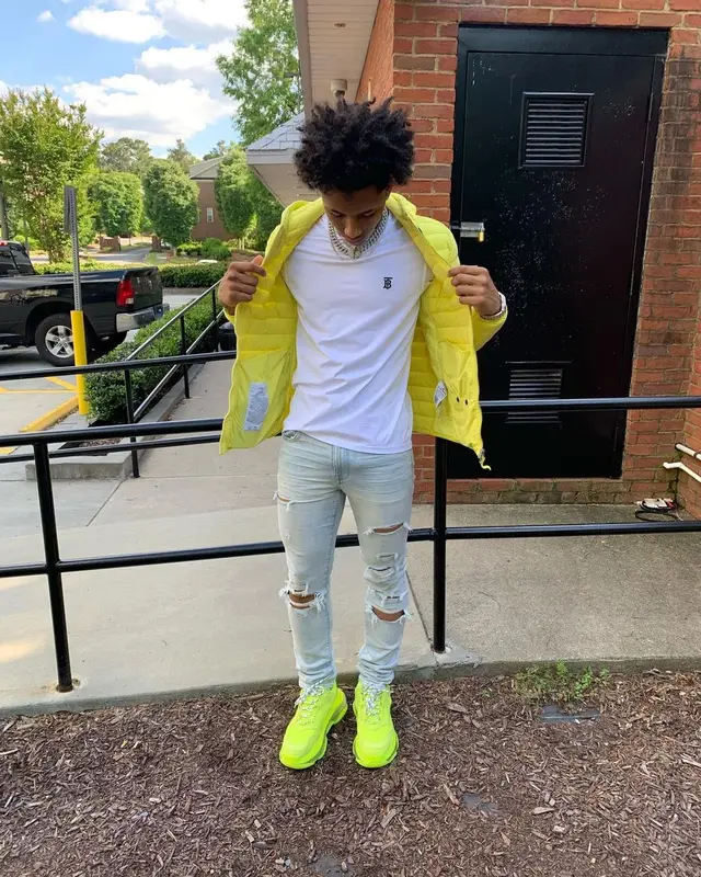 Mikey outfit in Stone Island, Burberry, and Balenciaga, 2021