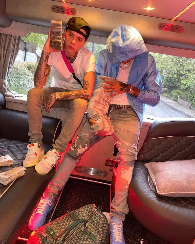 Fredo outfit in Louis Vuitton, Nike, and Dior, 2021