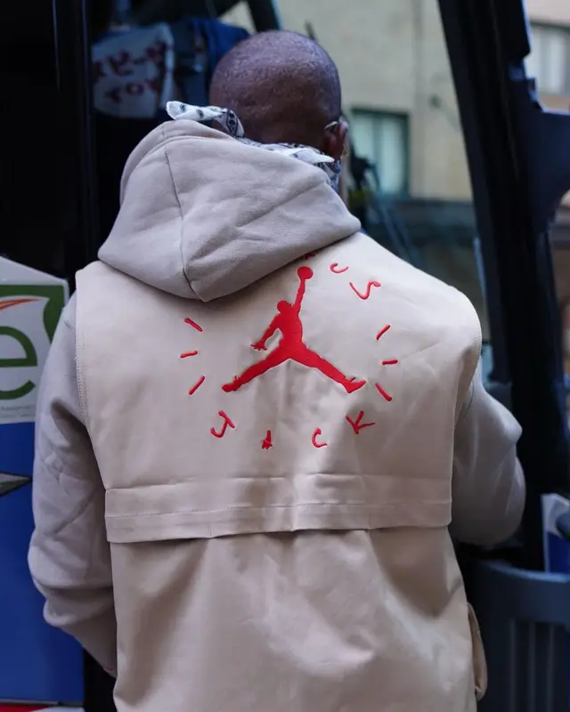 Chris Paul outfit in Jordan, Garrett Leight, and Cactus Jack, 2021