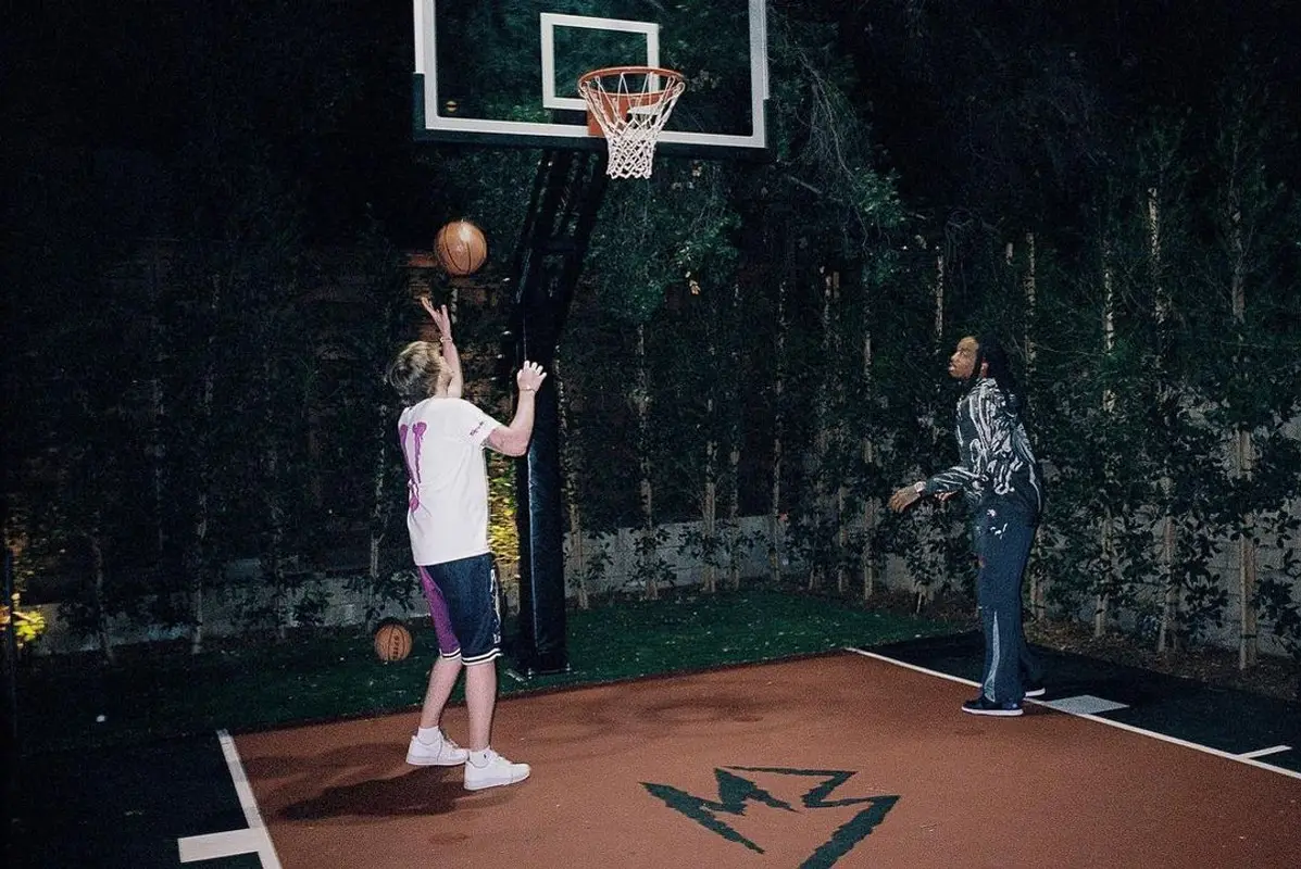 Murda Beatz outfit in Vlone, Broken Promises, and Nike, 2021